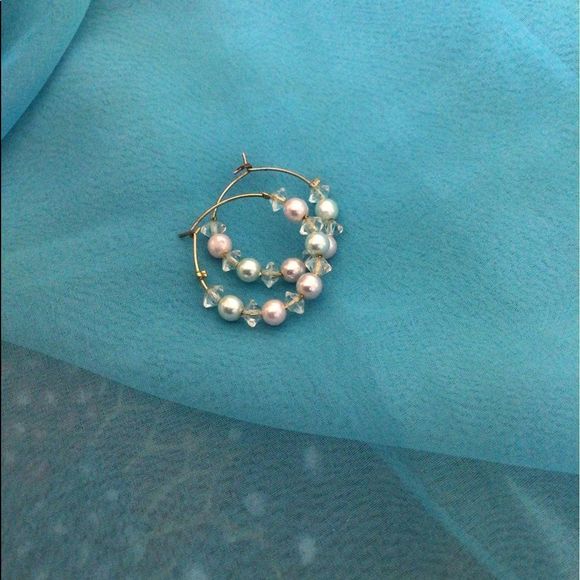 Vintage Wire Earrings Delicate Pink & White Beaded Earrings Pierced Hoops - Picture 4 of 8